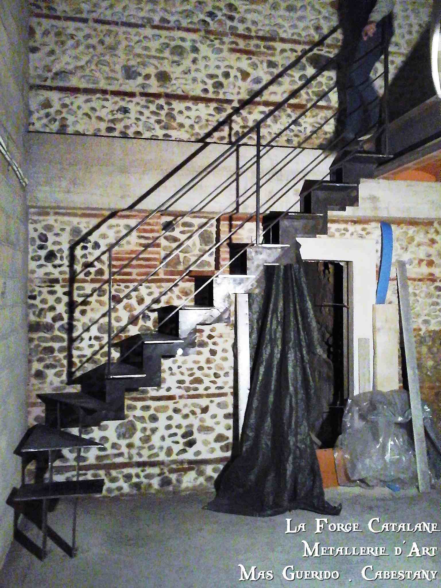 escalier fer double limon design droit forge catalane.jpg